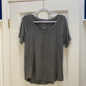 American Eagle swing tee